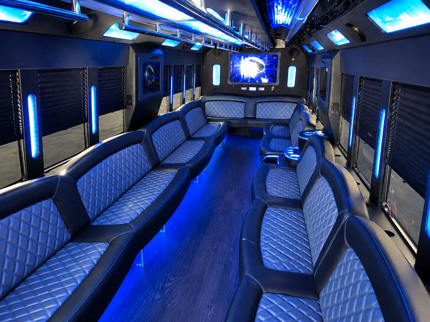 bus rentals for bands performers and touring groups in miami