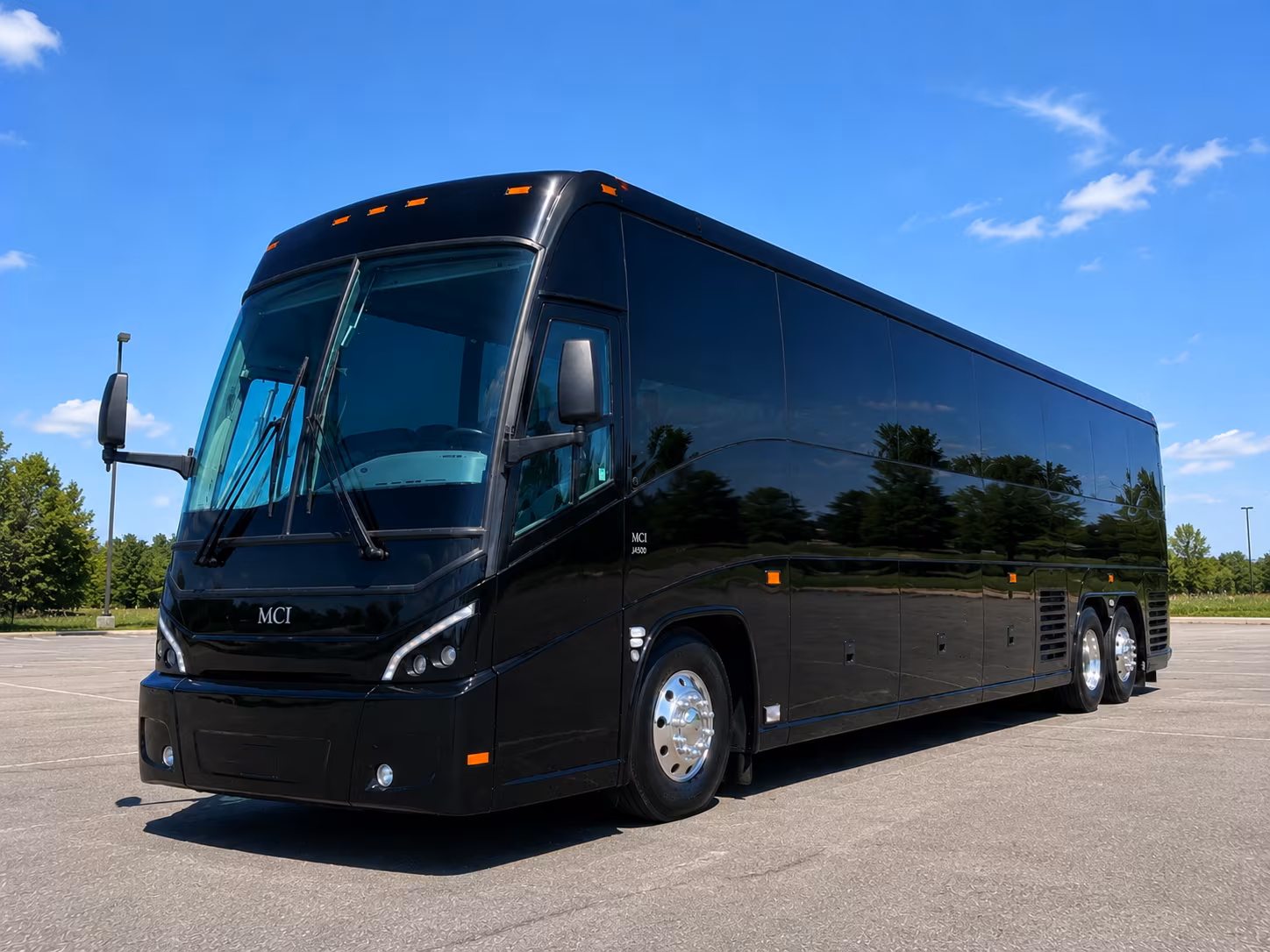 charter bus shuttle service for airline groups layovering in miami