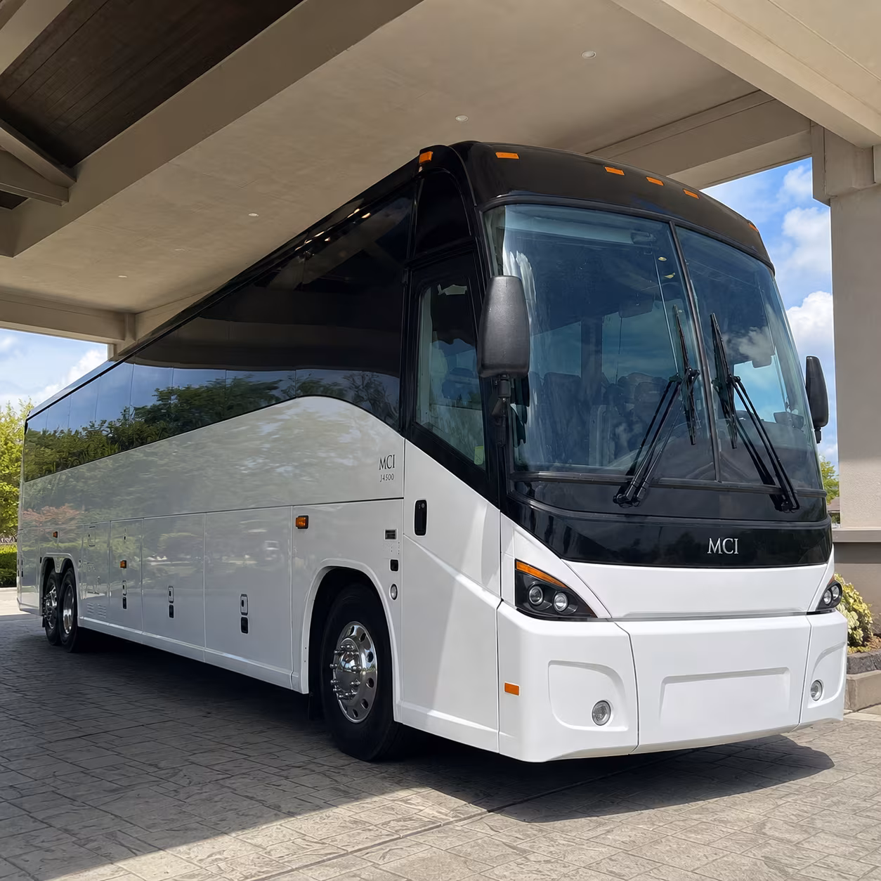 charter buses and party buses to miami dolphins games at hard rock stadium