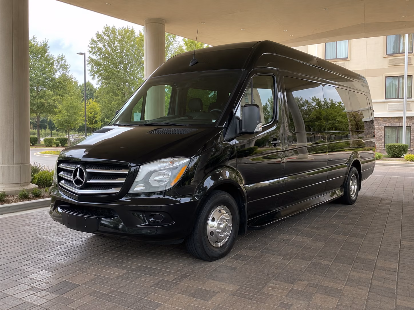 employee shuttle buses for miami companies of every size