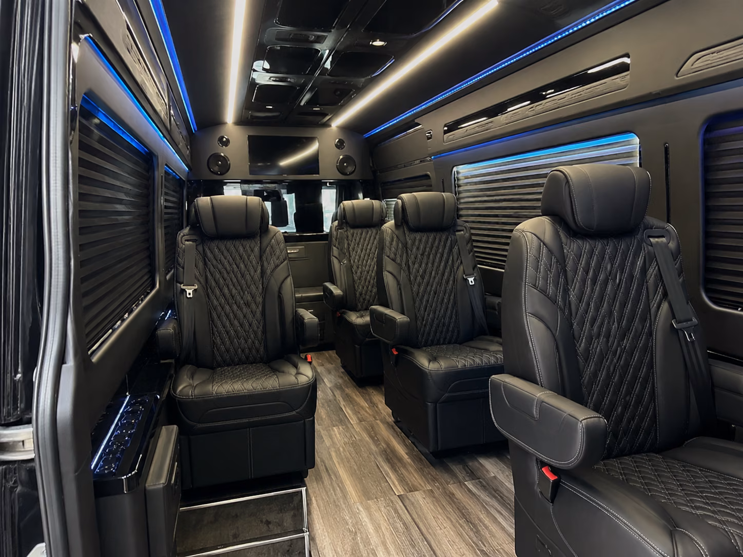find transportation for your next wedding 1