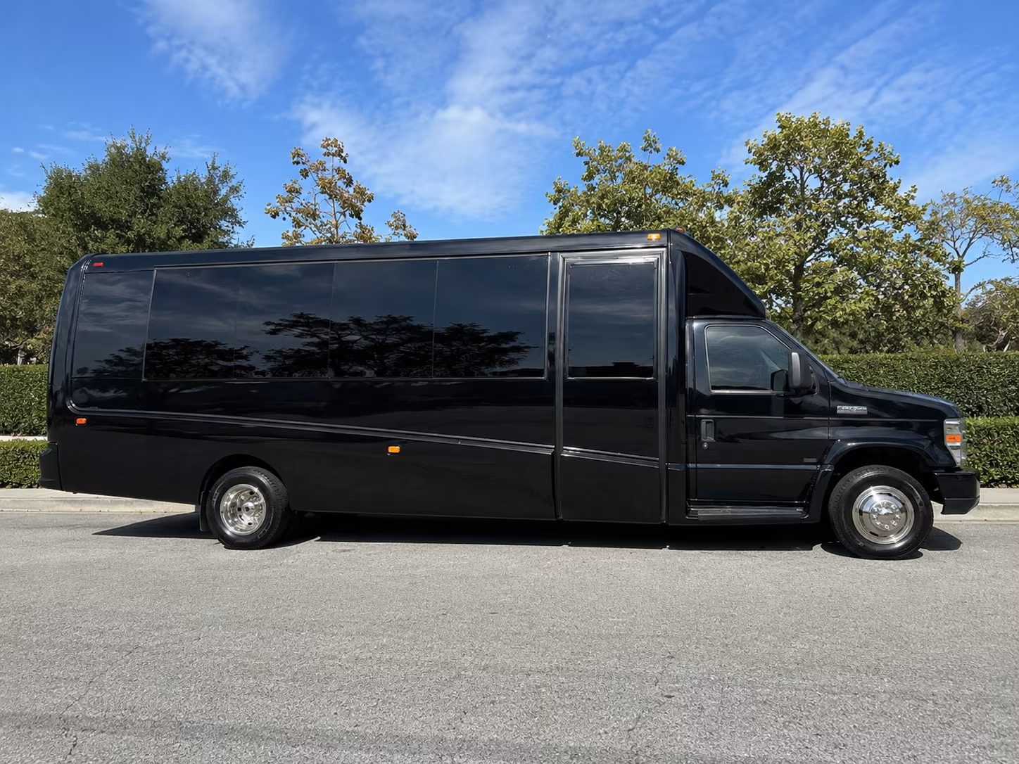 minibus rentals for miami area proms on any budget