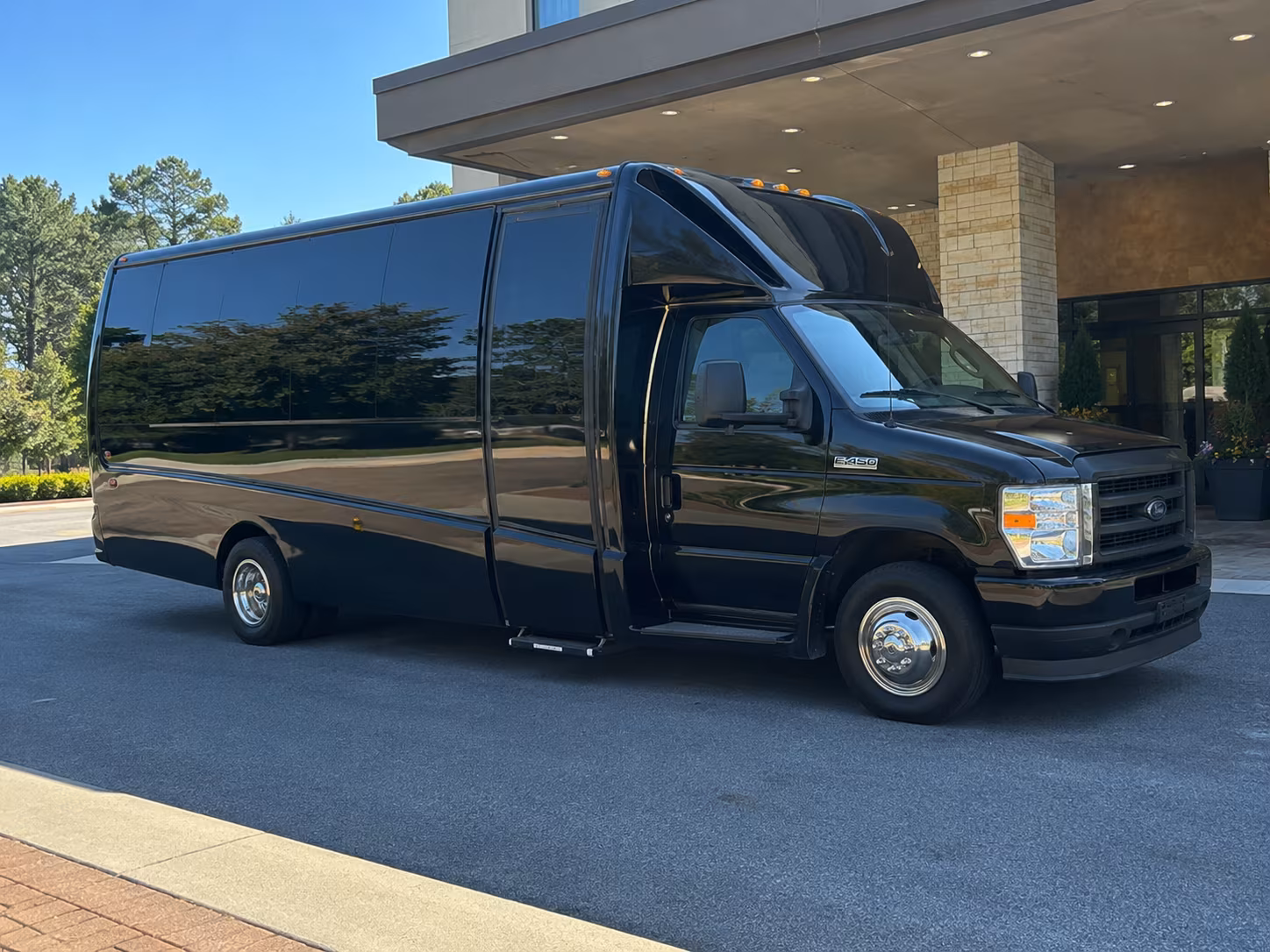 minibus rentals for miami wedding party transportation