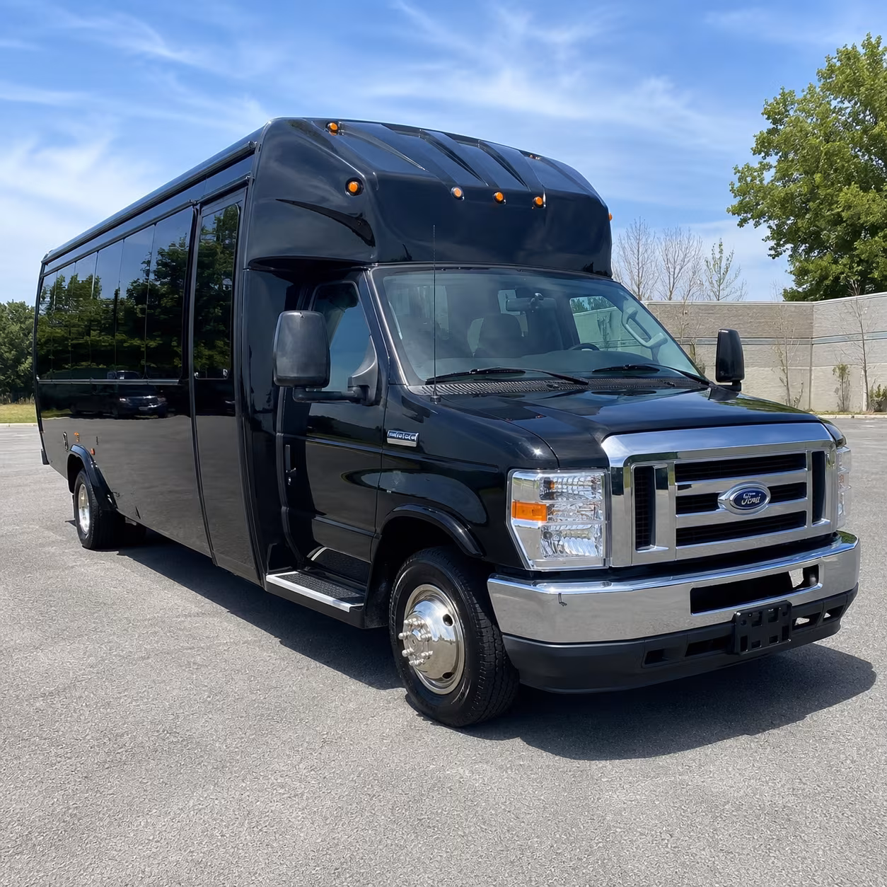 party buses for wine and brewery tours through wynwood and the design district